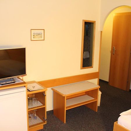 Pension Traude Graz Exterior photo