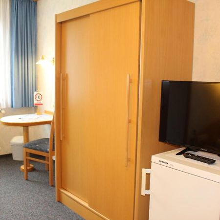 Pension Traude Graz Exterior photo