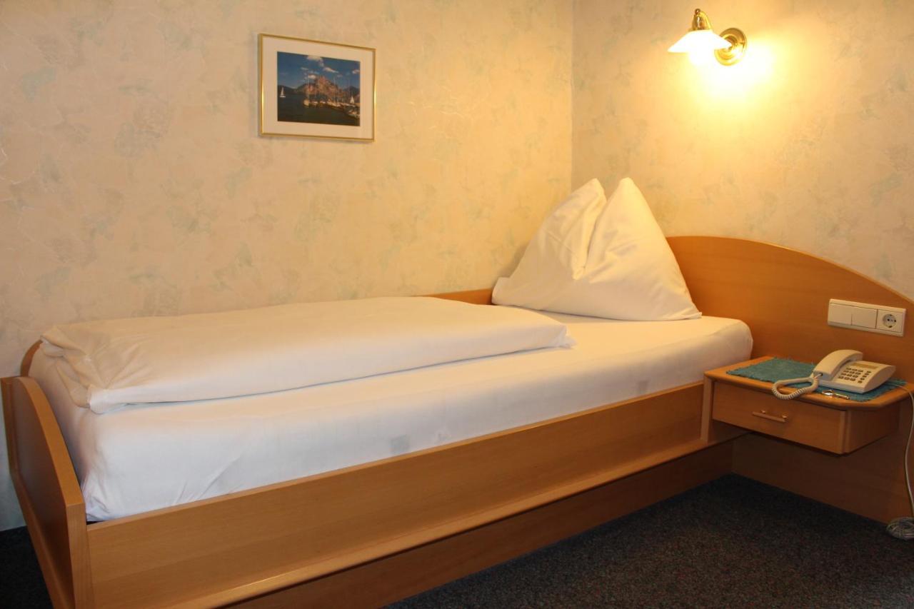 Pension Traude Graz Exterior photo