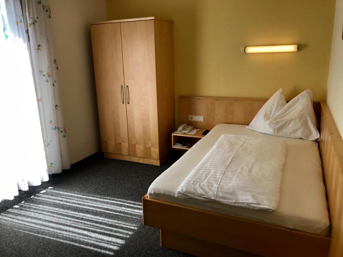 Pension Traude Graz Exterior photo